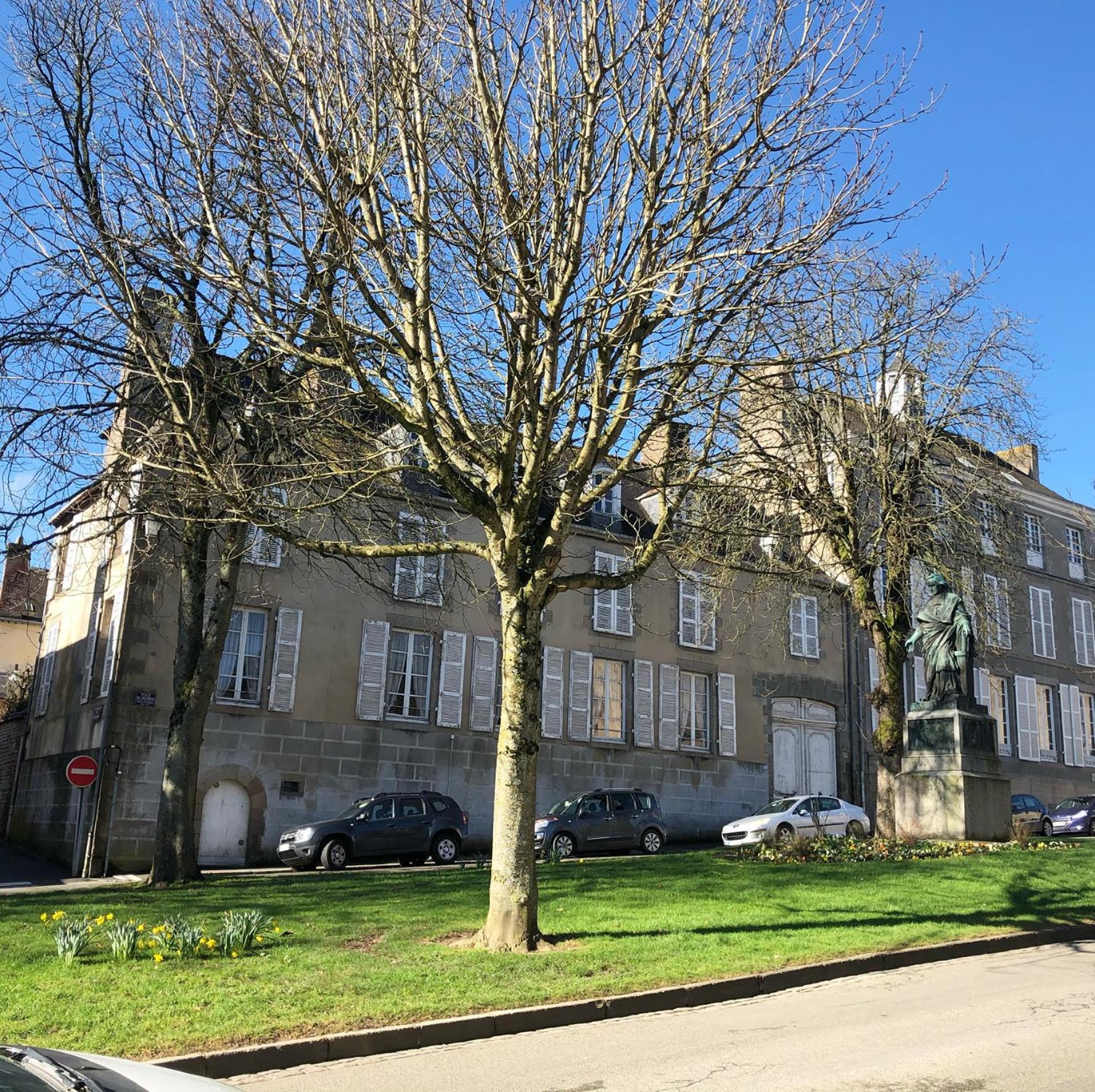 L'Hotel De Herce Chambre D'Hote Mayenne Exterior foto