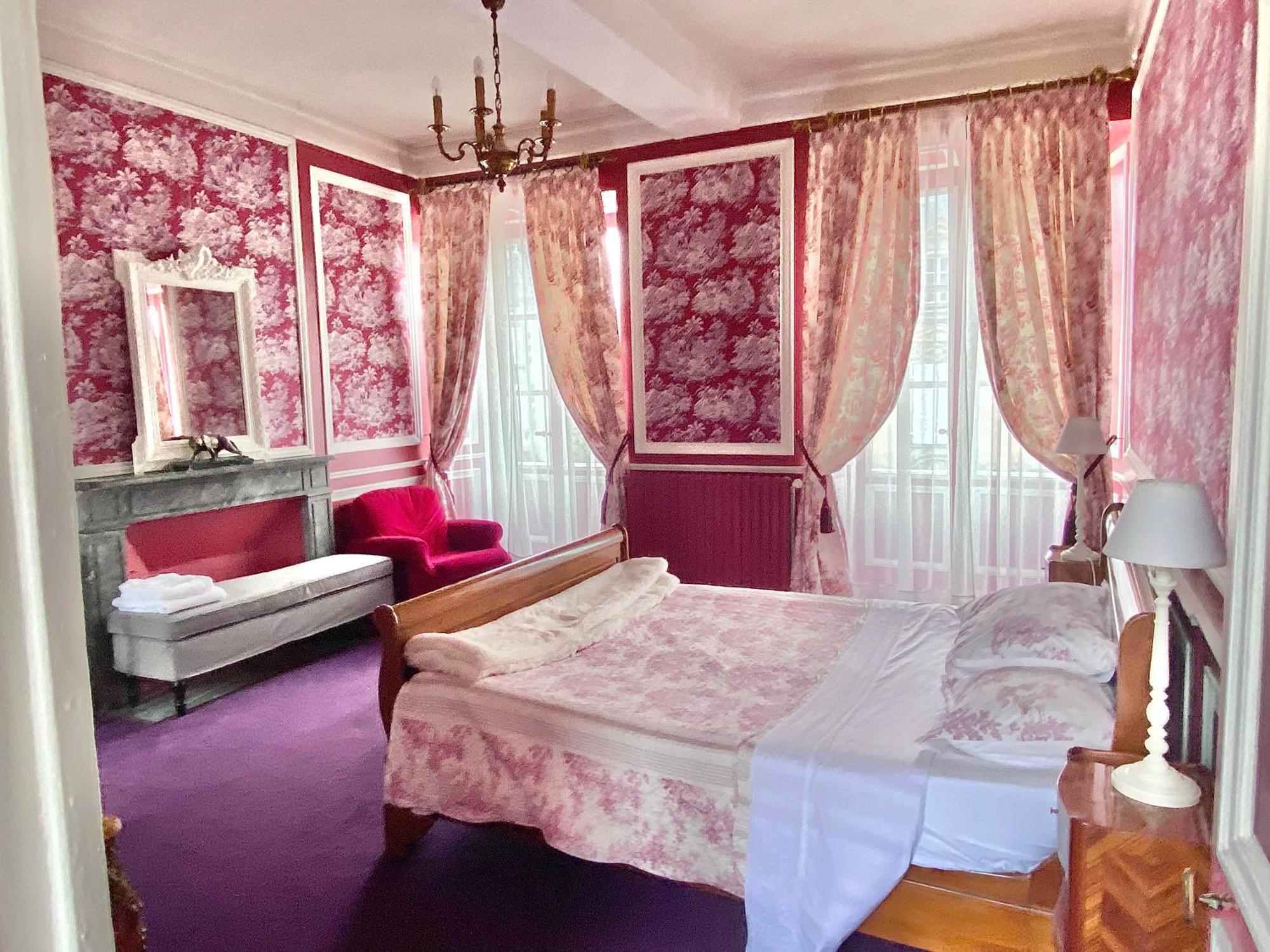 L'Hotel De Herce Chambre D'Hote Mayenne Exterior foto