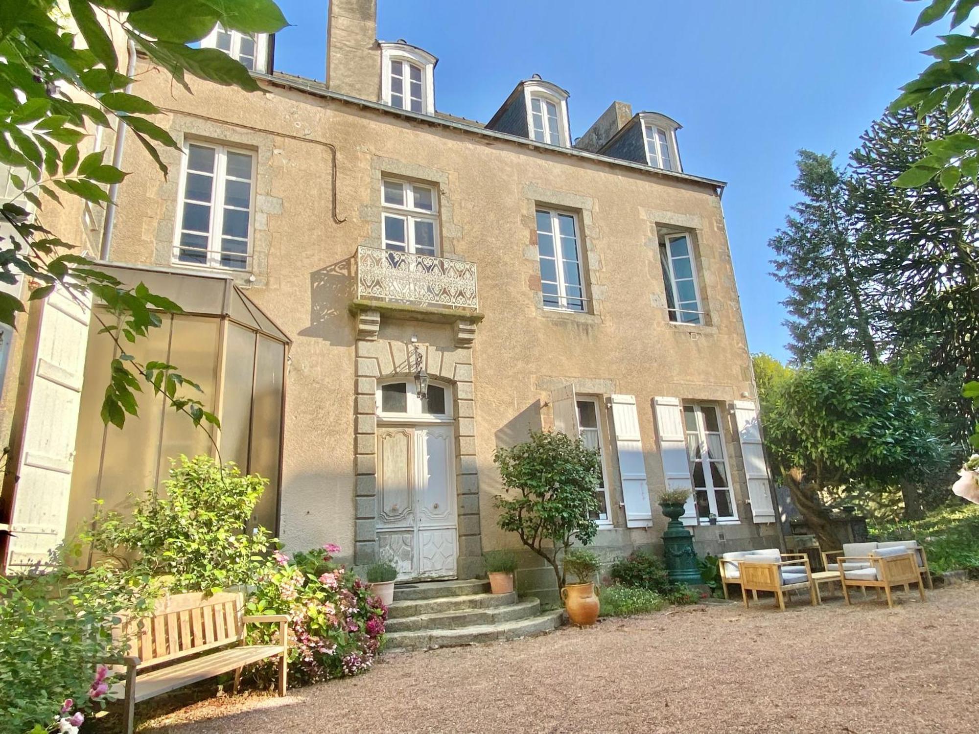 L'Hotel De Herce Chambre D'Hote Mayenne Exterior foto